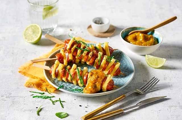 Veggie Ananas Chorizo Spiesse mit frischem Mango Minz Chutney