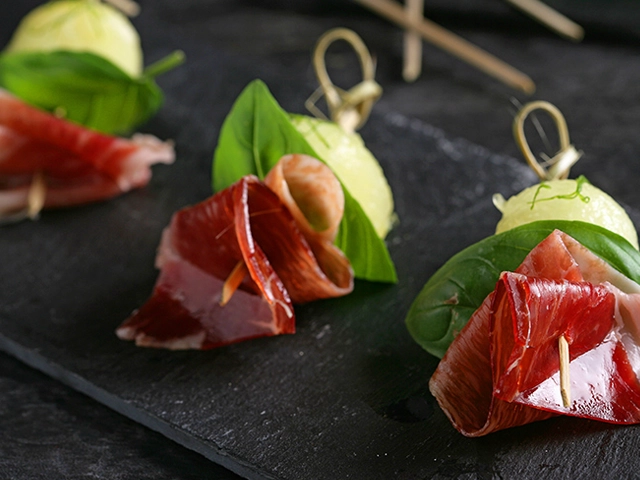 Serrano Schinken Melonen Spiess